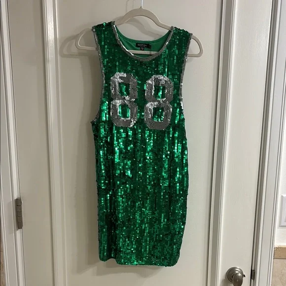 Molo | Dresses | Bnwt Hand Embellished Green Sequin Jersey Dress Xss | Poshmark Molo | Dresses | Bnwt Hand Embellished Green Sequin Jersey Dress Xss | Poshmark